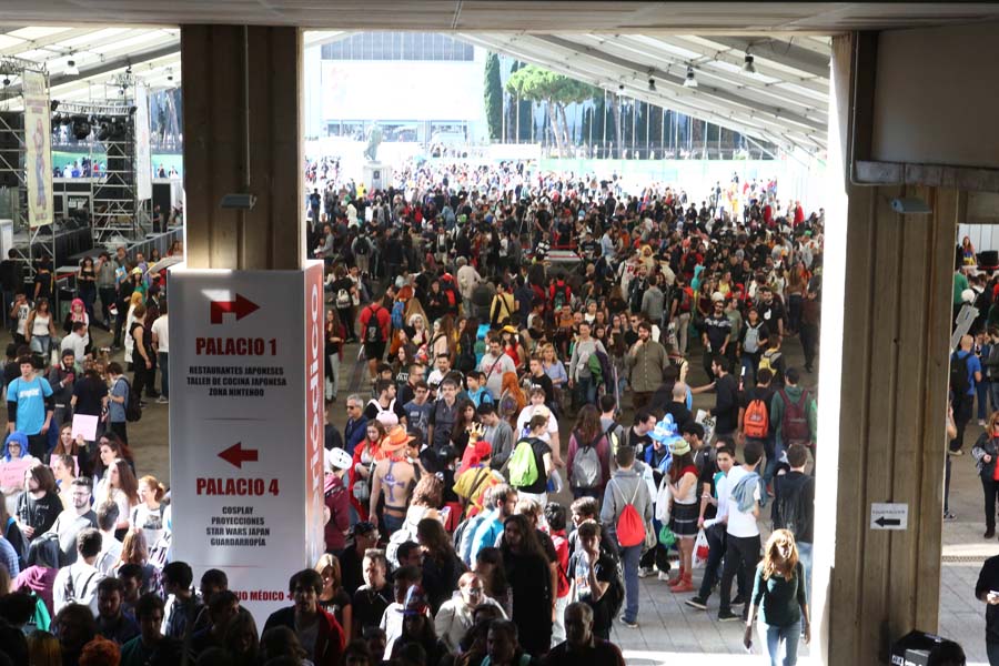 invitaciones-cosplayers-salon